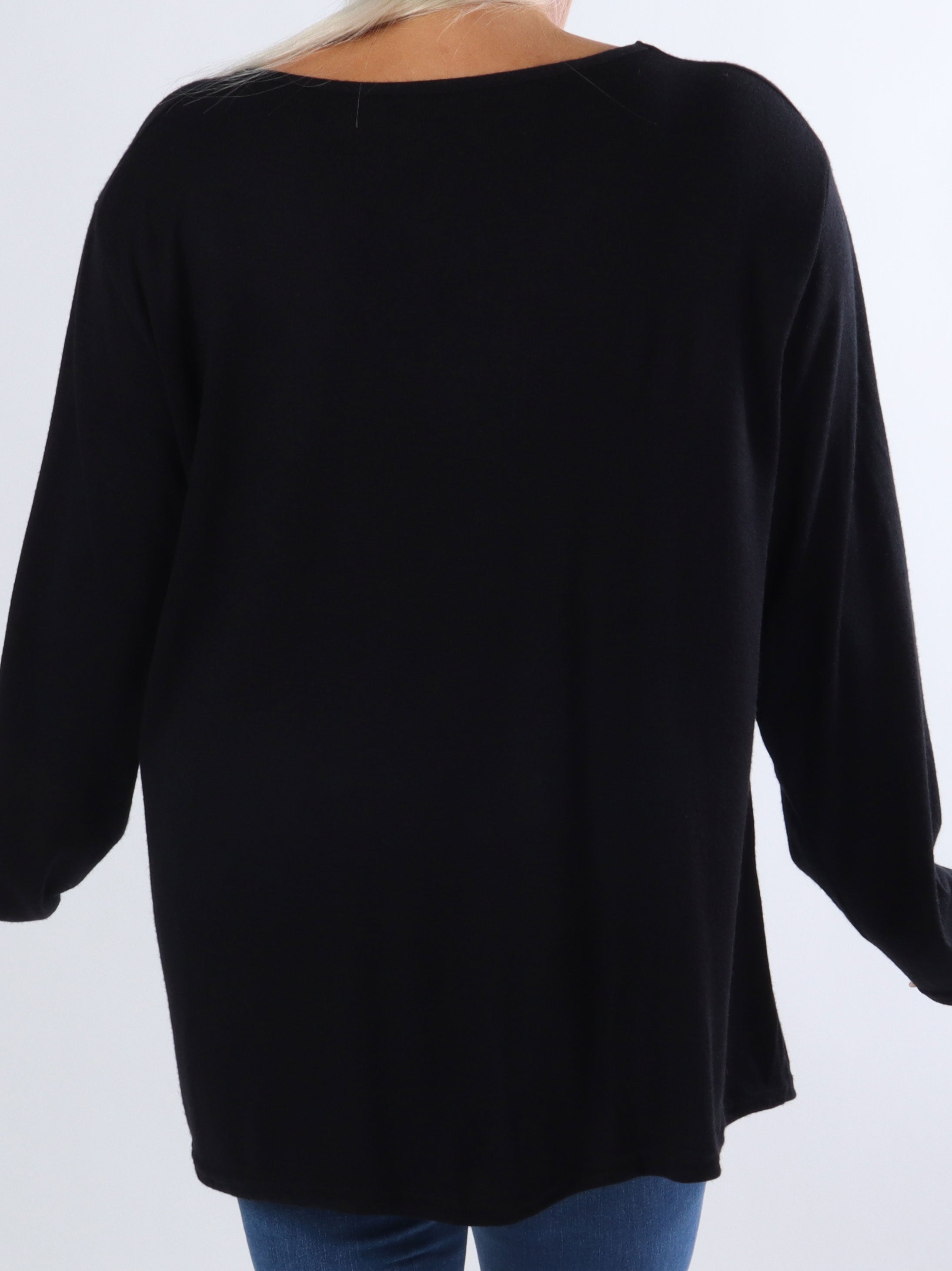 Linn - Blød plus size bluse med knude på brystet